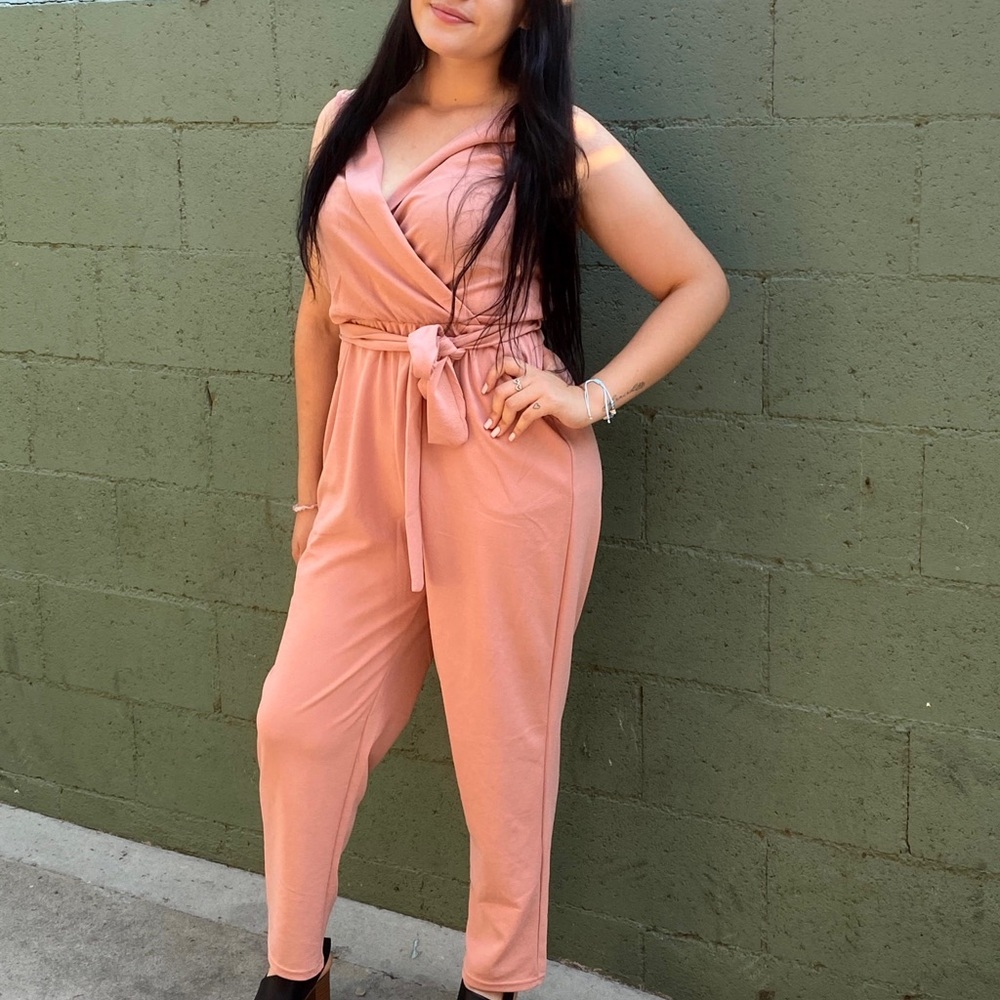 Cute blush Jumpsuit 🔥